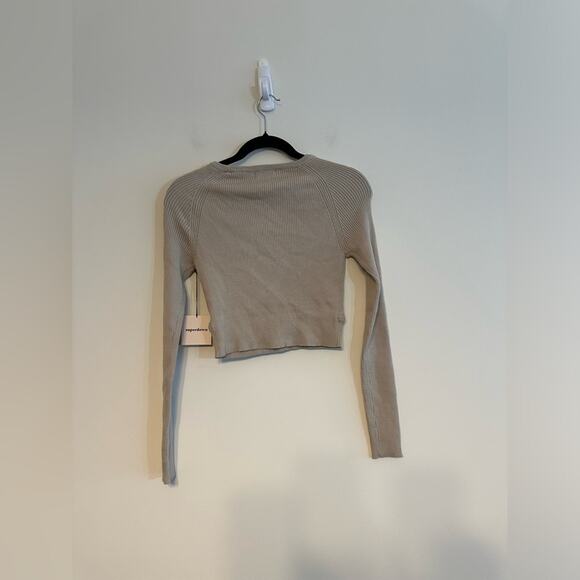 NWT Superdown Arabella Cropped Keyhole Sweater Tan Size Large Revolve - Picture 7 of 7